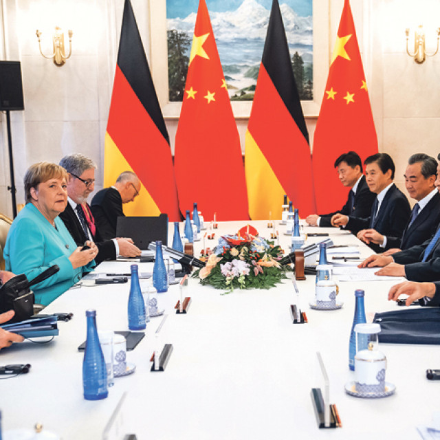 Susret kineskog i njemačkog izaslanstva, Angela Merkel i kineski predsjednik Xi Jinping