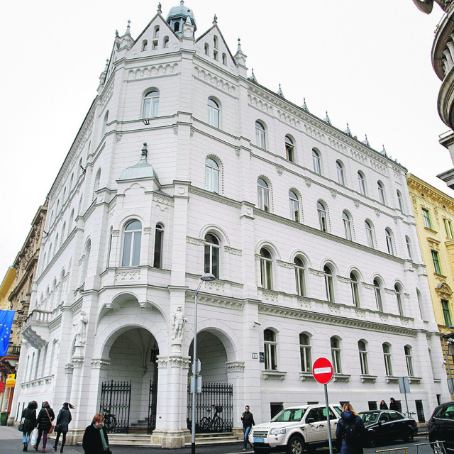 Zgrada Hrvatske banke za obnovu i razvoj