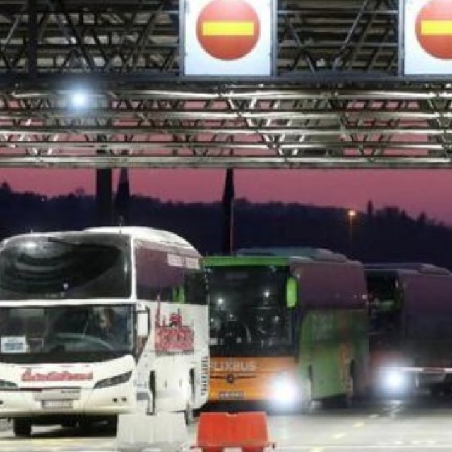 Konvoj od 5 autobusa vraća hrvatske državljane / ilustracija