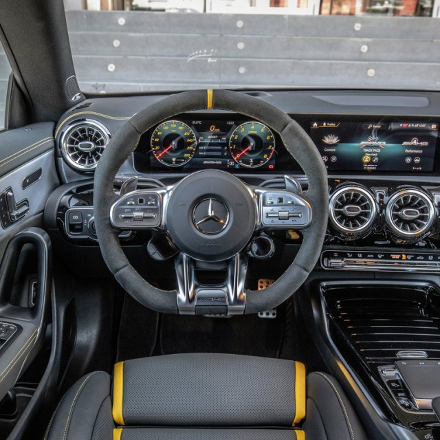 Mercedes-Benz-A45_S_AMG_4Matic-2020-1024-53