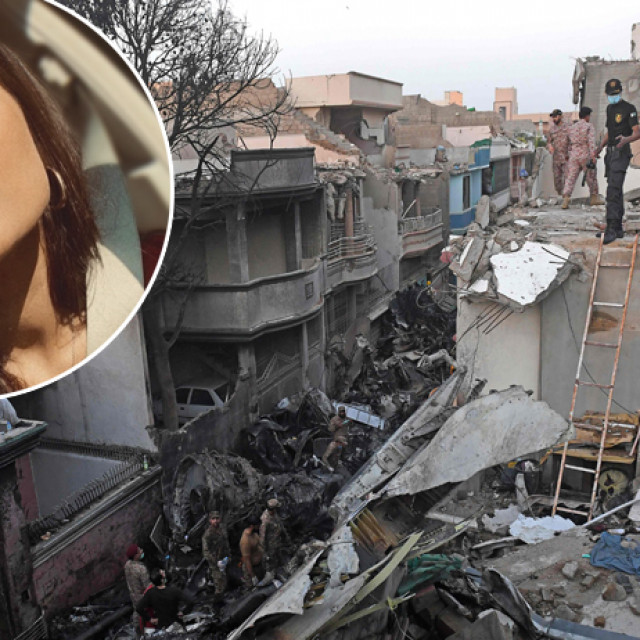 mjesto nesreće u Karachiju; Zara Abid (u krugu)