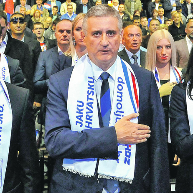 Milijan Brkić, Tomislav Karamarko i Josipa Rimac na skupu HDZ-a u Zadru 2015. godine