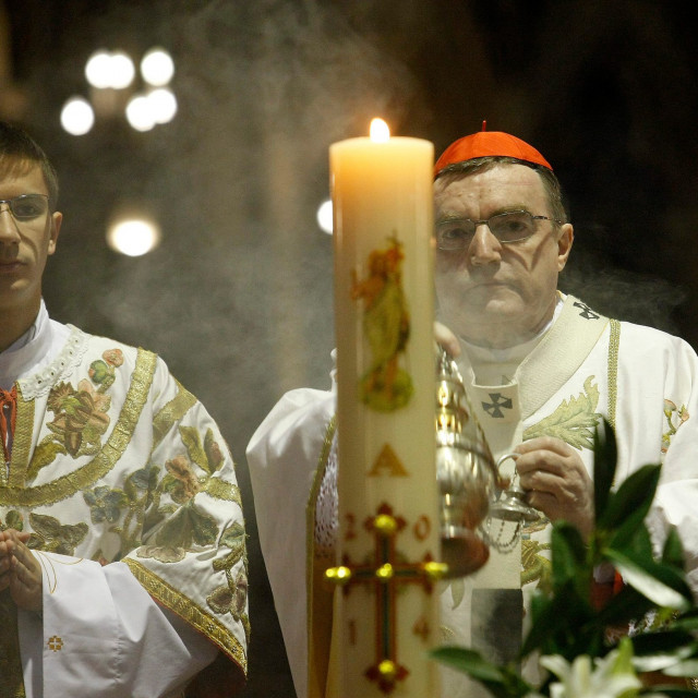 Bozanić je predvodio uskrsno euharistijsko slavlje u travnju 2019.