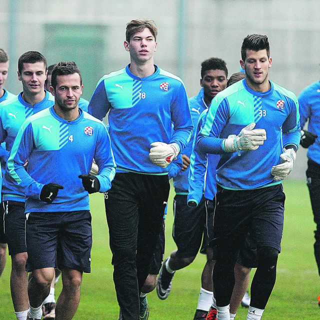 Zagreb, 161215. Igraliste Hitrec-Kacijan. Trening nogometasa GNK Dinamo. Na fotografiji: Adrian Semper (18).