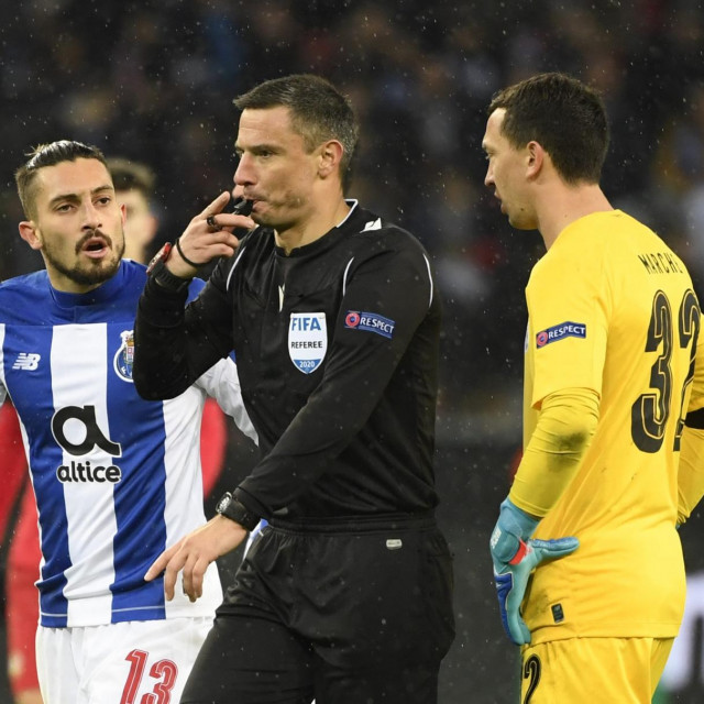 Slavko Vinčić sudio je susret Bayer Leverkusena i Porta krajem veljače