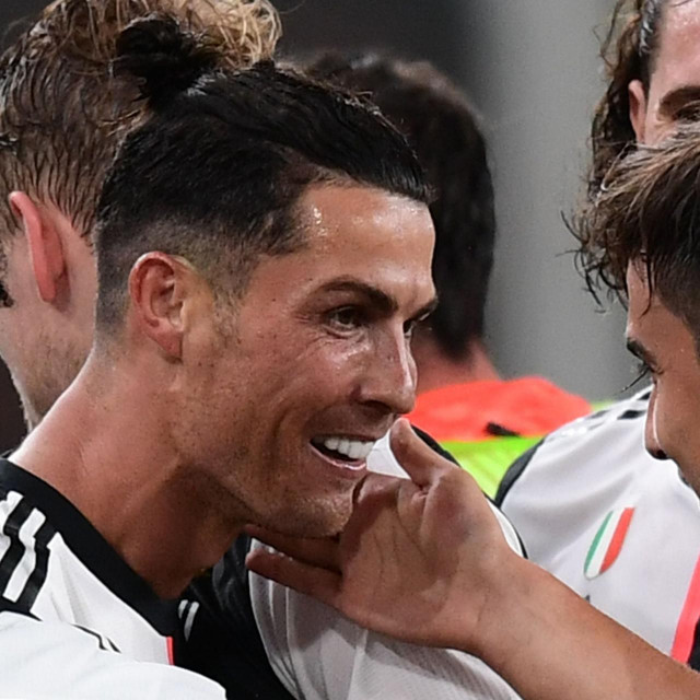 Ronaldo i Dybala slave gol