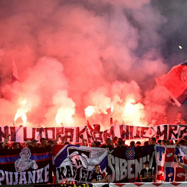 Bakljada Torcide u Velikoj Gorici