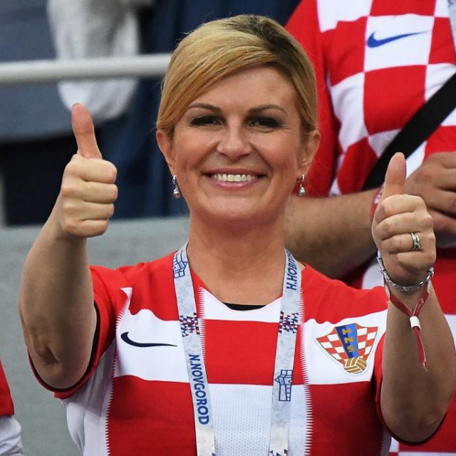 Kolinda Grabar-Kitarović u gledalištu tijekom utakmice Hrvatske i Danske na Svjetskom nogometnom prvenstvu u Rusiji