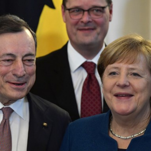 Mario Draghi i Angela Merkel