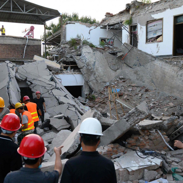 U urušavanju restorana u Kini poginulo je 29 ljudi