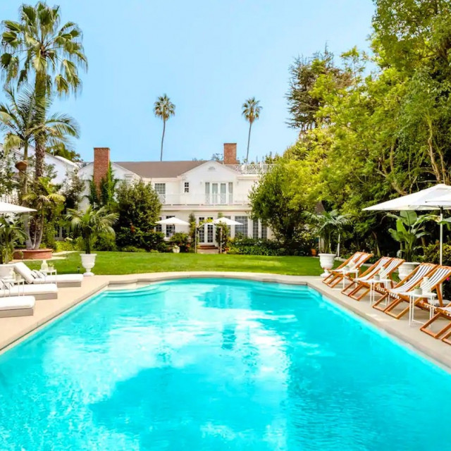 https___hypebeast.com_wp-content_blogs.dir_6_files_2020_09_will-smith-the-fresh-prince-of-bel-air-mansion-airbnb-listing-price-brentwood-california-united-states-8