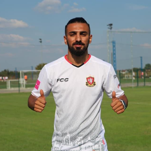 Delfi je imao dosta ponuda, pogotovo od iranskih klubova, ali Azija ga nije zanimala