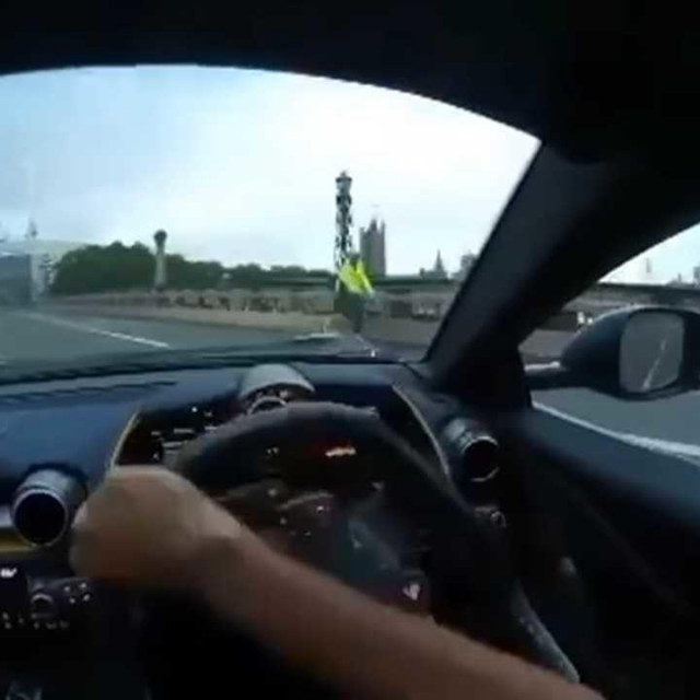 Ferrari nesreća