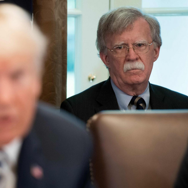 Donald Trump i John Bolton tijekom sastanka u svibnju 2018. godine