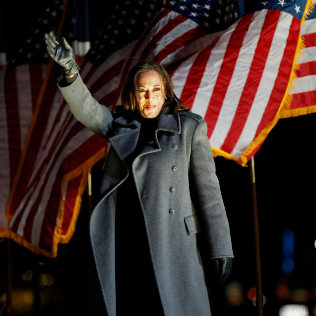 Senator Kamala Harris arrives on stage before speaking to supporters at the drive- rally Monday night, Nov.2, 2020 at Citizens Bank Park parking lot in Philadelphia, Pennsylvania.<br />
Kamala Harris campaigns, Philadelphia, Pennsylvania, USA - 02 Nov 2020,Image: 567029755, License: Rights-managed, Restrictions:, Model Release: no, Credit line: Carolyn Cole/Los Angeles Times/Shutterstock Editorial/Profimedia