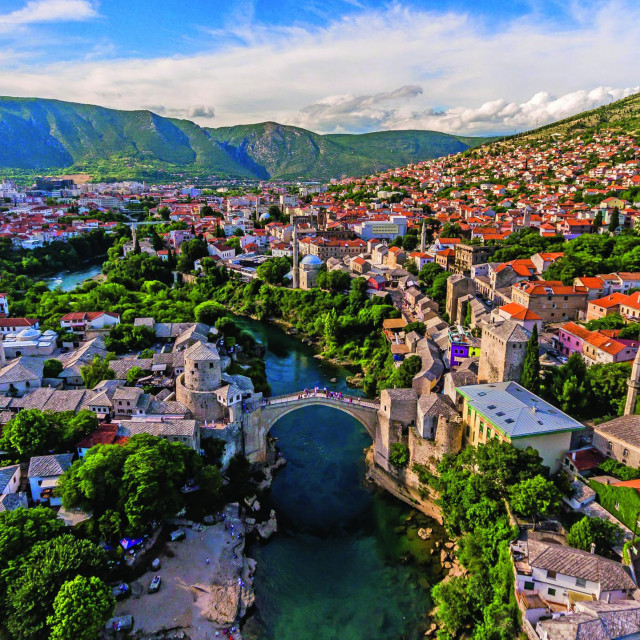 Panorama grada Mostara