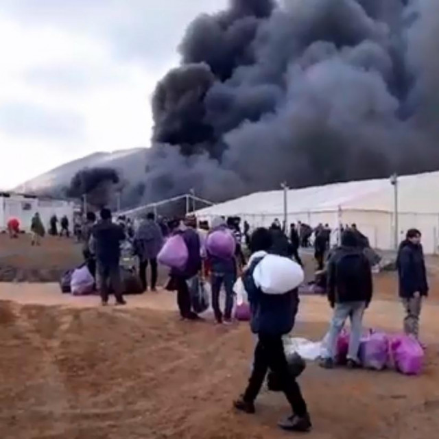 Požar u kampu Lipa u Bihaću
