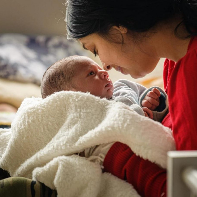 Nataša Lukić, mama prvorođenog djeteta u 2021. godini, sa sinčićem Darisom