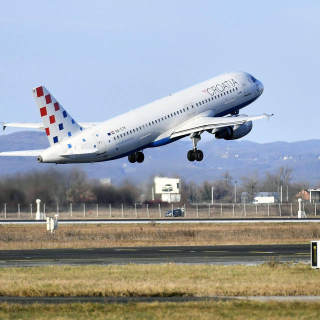 Zrakoplov Airbus A320 aviokompanije Croatia airlines
