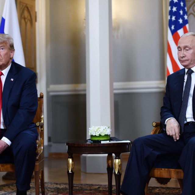 Američki predsjednik Donald Trump i ruski kolega Vladimir Putin tijekom summita u Helsinkiju