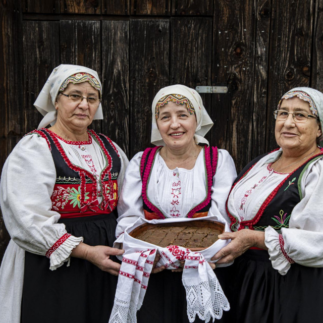 Ruža Levatić, Nada Kobal i Mira Brauchle iz Udruge Hajdina