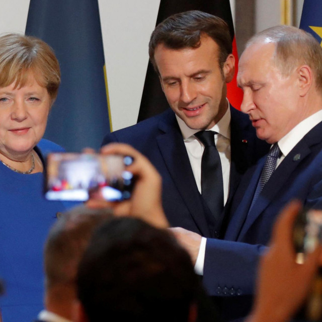 Angela Merkel, Emmanuel Macron i Vladimir Putin