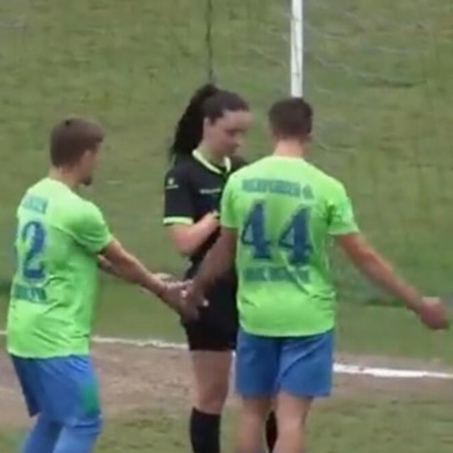 Jelena Cvetković ”hrabro” je svirala penal za goste
