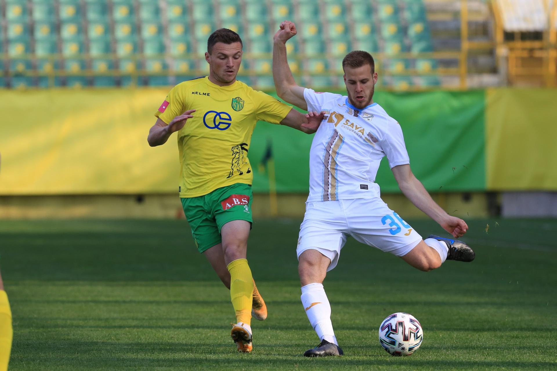 Sportske novosti - VIDEO: POGLEDAJTE NAJSPORNIJI TRENUTAK I SAMI  PROCIJENITE JESU LI SUCI BILI U PRAVU! Rijeka zabila u 91., burno  proslavila gol, a onda se javio VAR