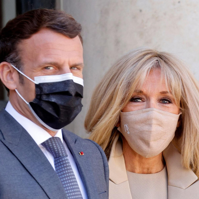 Emmanuel Macron i njegova supruga Brigitte