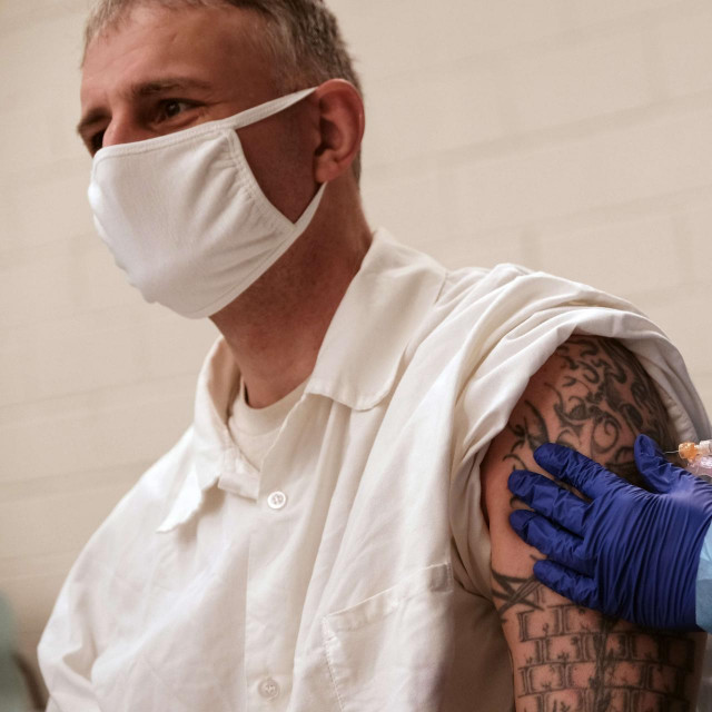 Cijepljenje zatvorenika u SAD-u