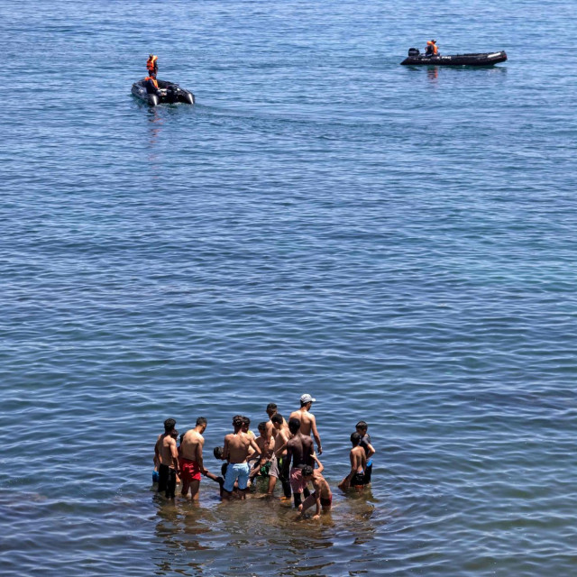Afrički migranti u enklavi Ceuta