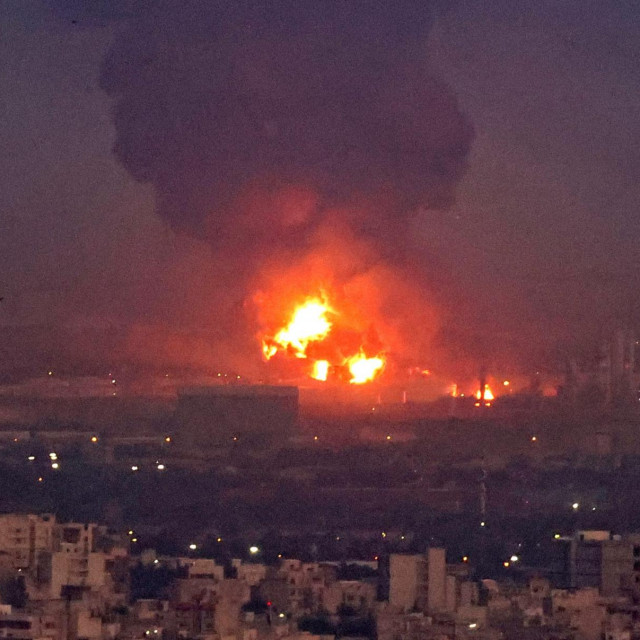 Požar u rafineriji u Teheranu