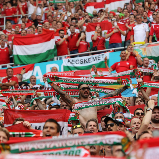 Mađarski navijači na Euru