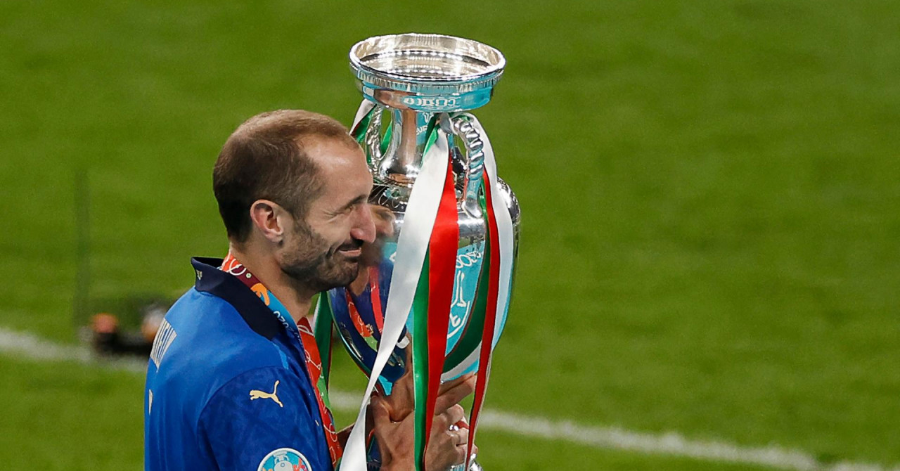 Sportske novosti - Mancini pustio suzu, Chiellini u euforiji: 'Ovo je prvoklasna senzacija. Nekad Gigi, danas Gigio...' - Vimarsana News