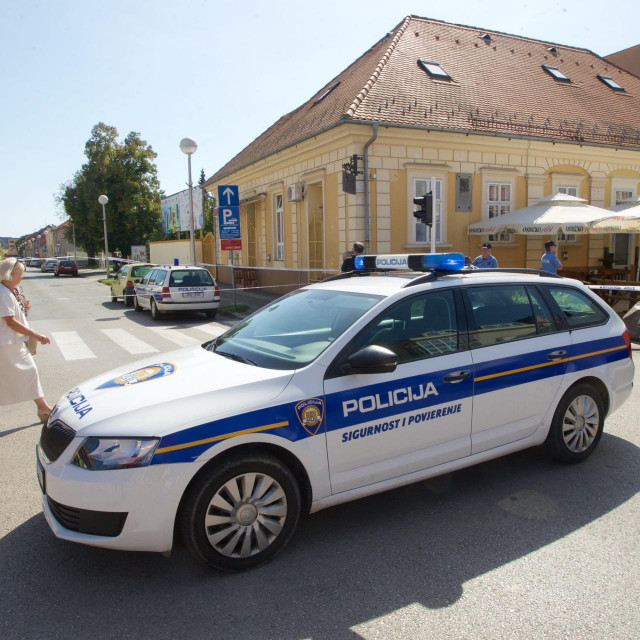 Policija u Vinkovcima, Ilustracija