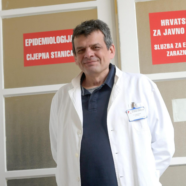 Dr. Bernard Kaić