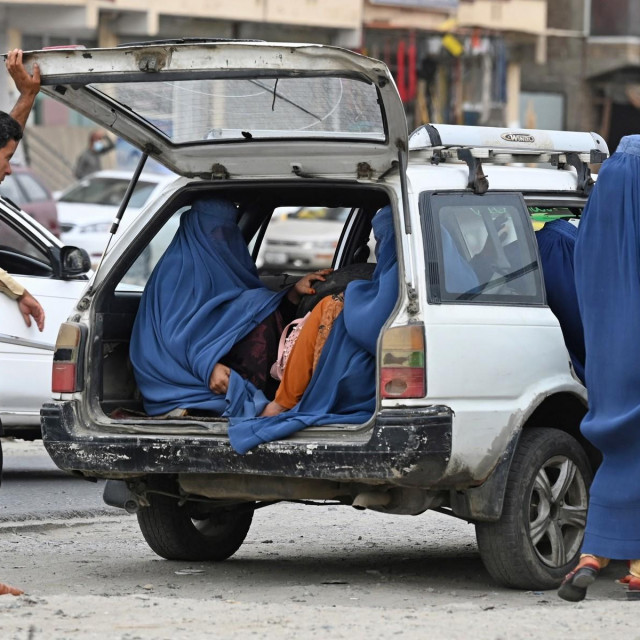 Žene u burkama u Kabulu