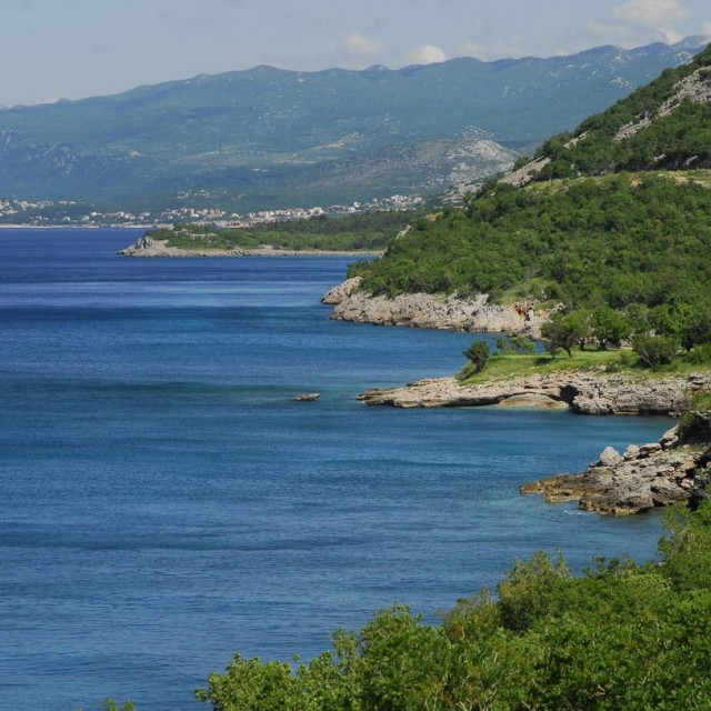 Jadranska obala između Klenovice i Senja, arhivska fotografija