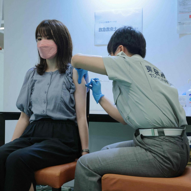 Cijepljenje u Japanu, arhivska fotografija