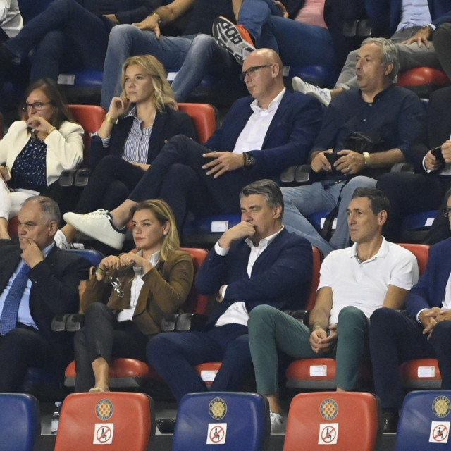 Predsjednik Zoran Milanović gleda utakmicu na Poljudu