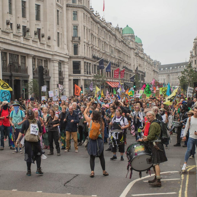 Prosvjedi grupe Extinction Rebellion u Londonu, 2021.