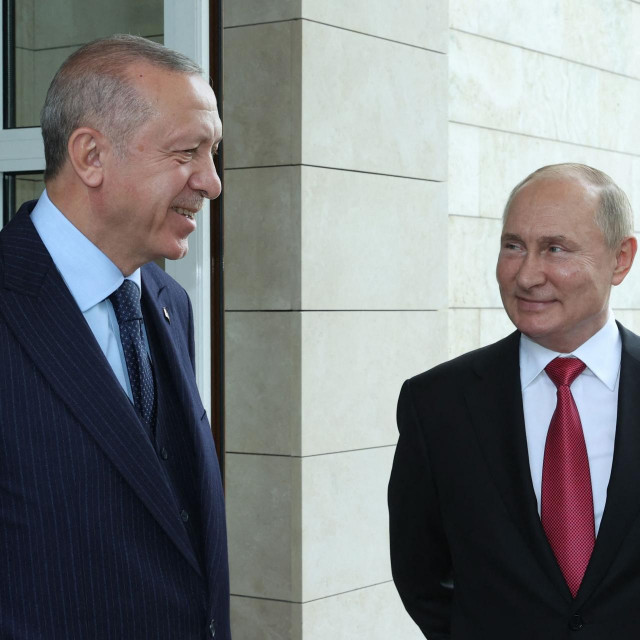 Erdogan i Putin na marginama sastanka