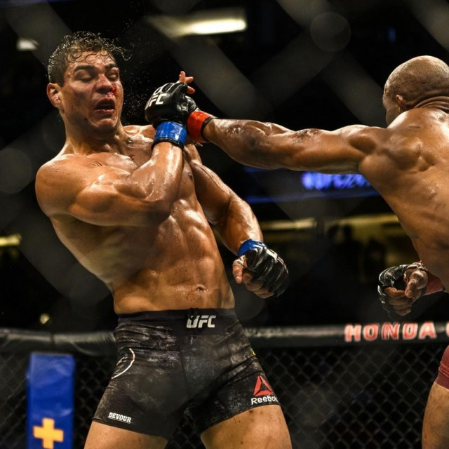 Paulo Costa vs. Yoel Romero (UFC 241)