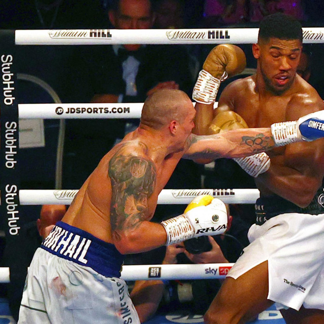 Oleksandr Usik i Anthony Joshua