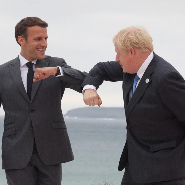 Boris Johnson i Emmanuel Macron