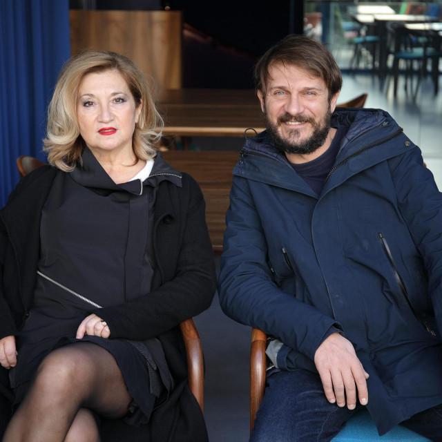 Glumac Frano Maškovic i novinarka Jutarnjeg lista Mirjana Dugandžija, snimljeni u ZKM-u