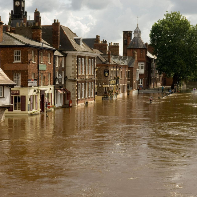 Poplava u Velikoj Britaniji, 2011.