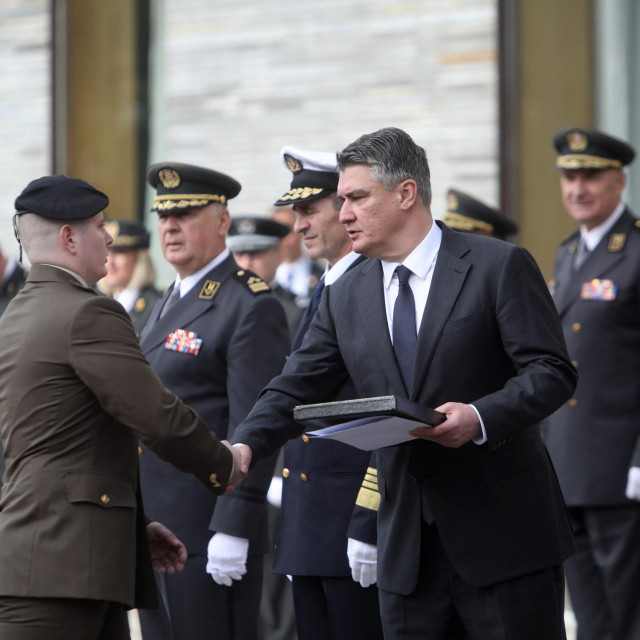 &lt;p&gt;Svečana dodjela prvog časničkog čina osamnaestoro kadeta Hrvatske vojske&lt;/p&gt;

