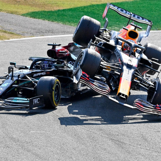 Lewis Hamilton i Max Verstappen sudarili su se u utrci u Italiji ranije ove godine
