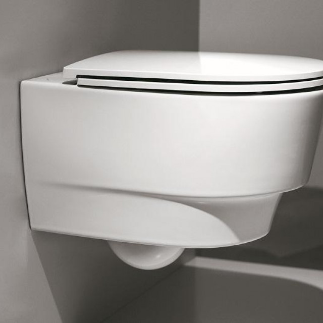 Dobitnik nagrade za dizajn u Švicarskoj 2021: Save! wc školjka za odvajanje urina iz Laufena nagrađena je za svoj održiv dizajn usmjeren prema budućnosti
